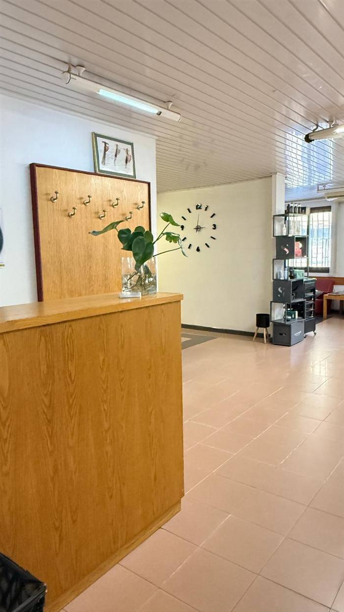 Entrada y recepción de la peluquería
